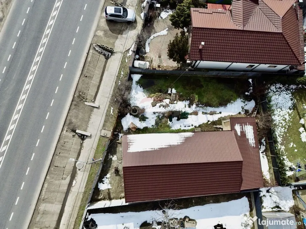 Casă cu 4 camere de vânzare 