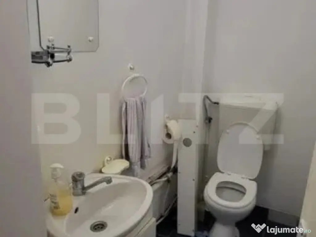 Apartament 3 camere, 72 mp, zona Reghin