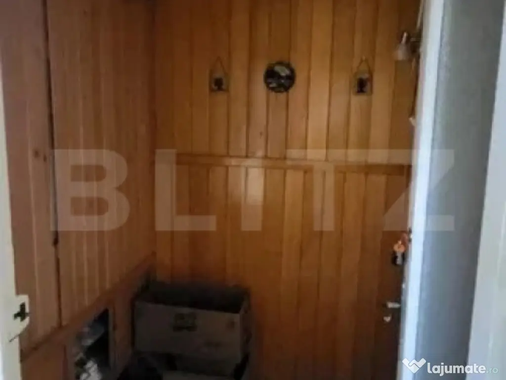 Apartament 3 camere, 72 mp, zona Reghin
