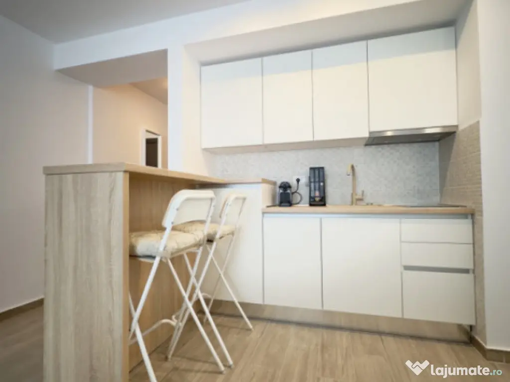 Studio Casa Del Mar -primul rand la mare -vedere lac si mar 