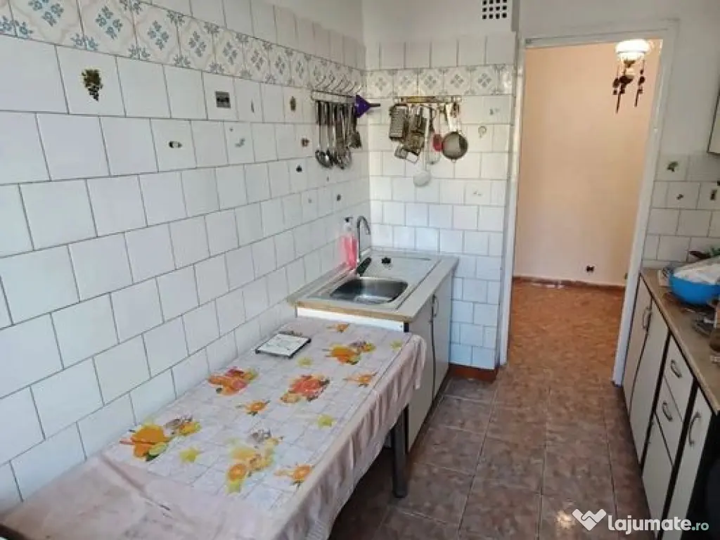 Apartament 3 camere -Aleea Terasei 