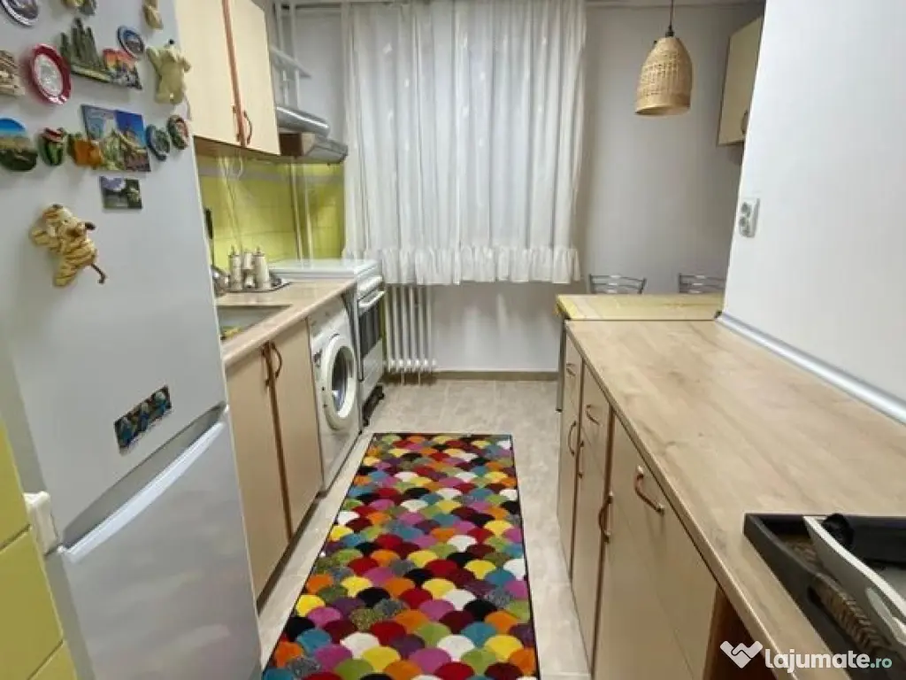 Apartament 3 camere - metrou Raul Doamnei