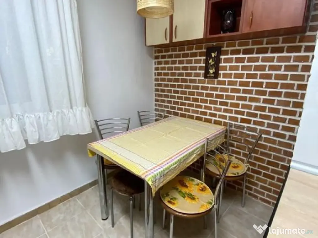 Apartament 3 camere - metrou Raul Doamnei