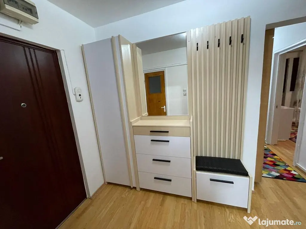 Apartament 3 camere - metrou Raul Doamnei