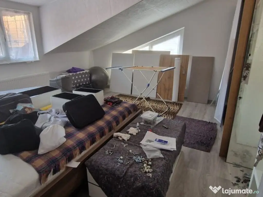 Casă / Vilă cu 5 camere de vânzare în zona Tomis Mall 