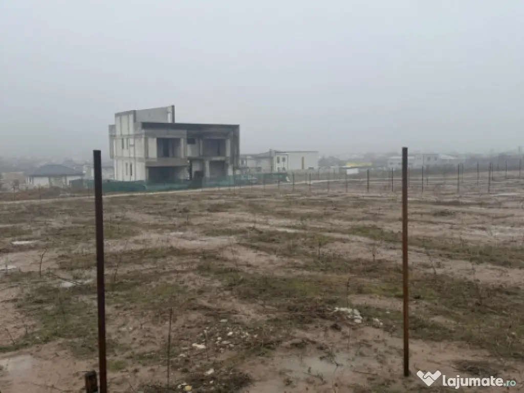 Teren langa padure ,500 mp intravilan, Drumul Muntenilor