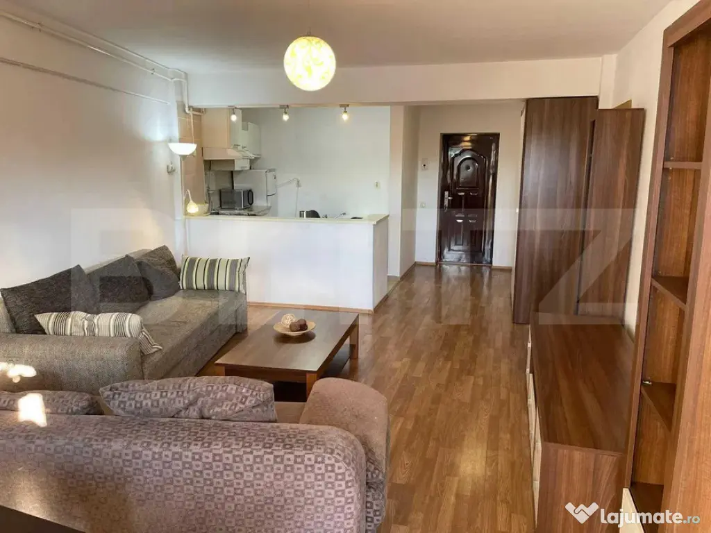 Apartament de 2 camere, 54 mp, zona semicentrală