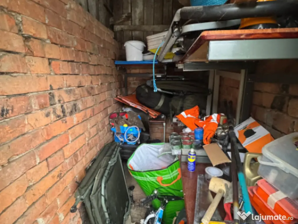 Apartament 49 mp, etaj 3/3, incalzire pardoseala, AC, Baia S