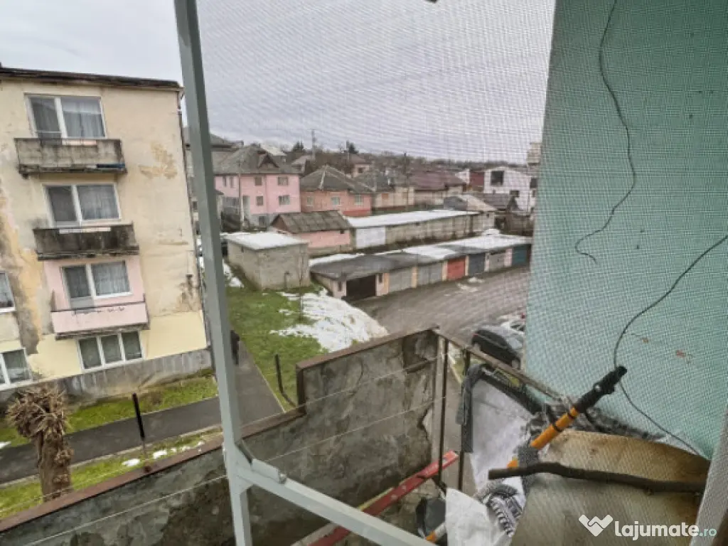 Apartament 49 mp, etaj 3/3, incalzire pardoseala, AC, Baia S