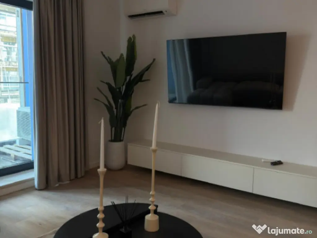 Apartament - 2 camere - Faleza Nord - vedere lac 