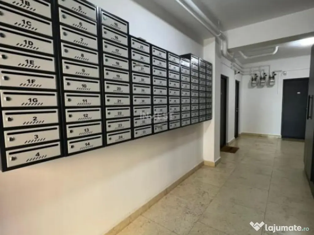 APARTAMENT CU 2 CAMERE , OPEN-SPACE, ETAJ INTERMEDIAR, CAPAT 