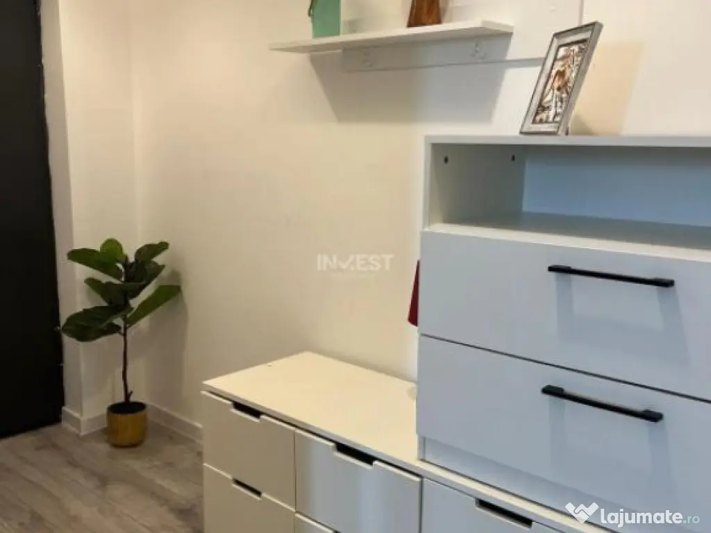 APARTAMENT CU 2 CAMERE , OPEN-SPACE, ETAJ INTERMEDIAR, CAPAT 