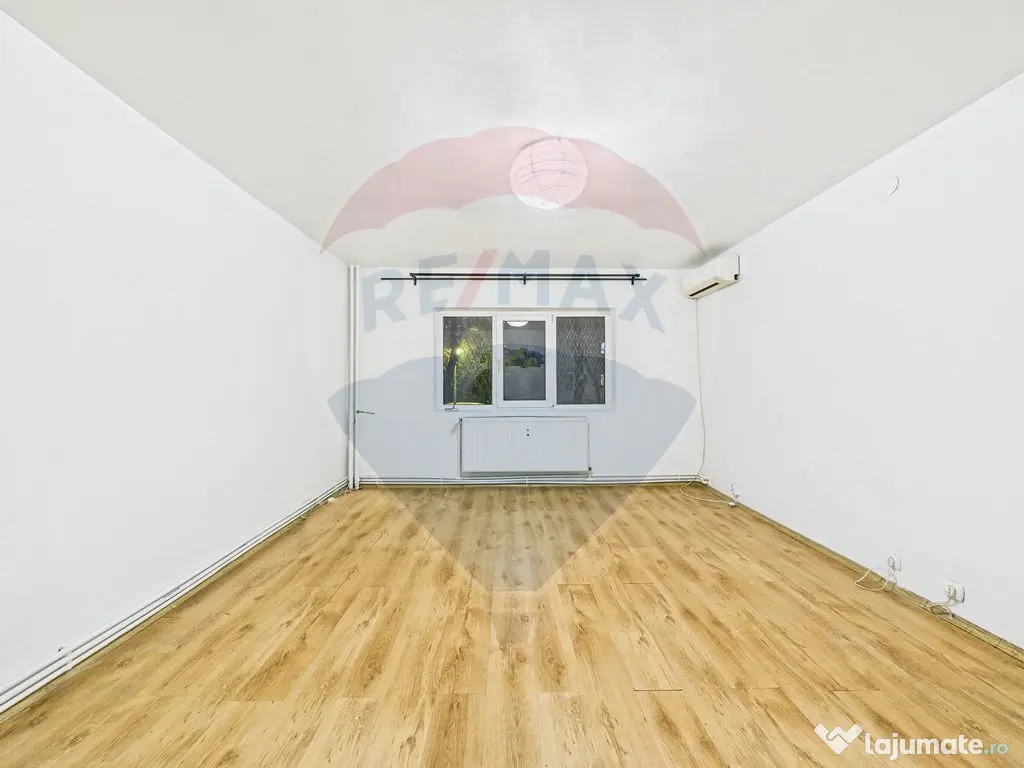 Apartament cu 3 camere si loc de parcare in zona Sebastia... 