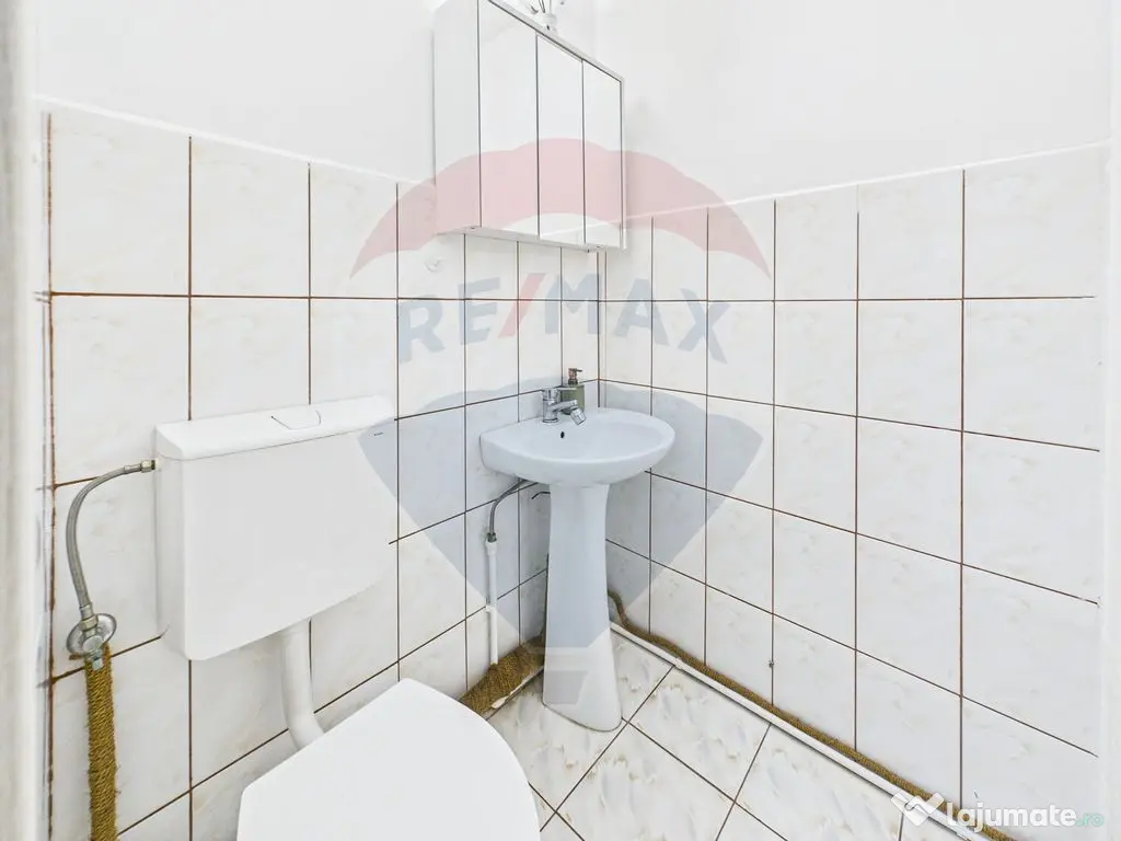 Apartament cu 3 camere si loc de parcare in zona Sebastia... 