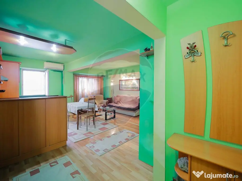 Apartament cu 4 camere, de vânzare în zona Rogerius 