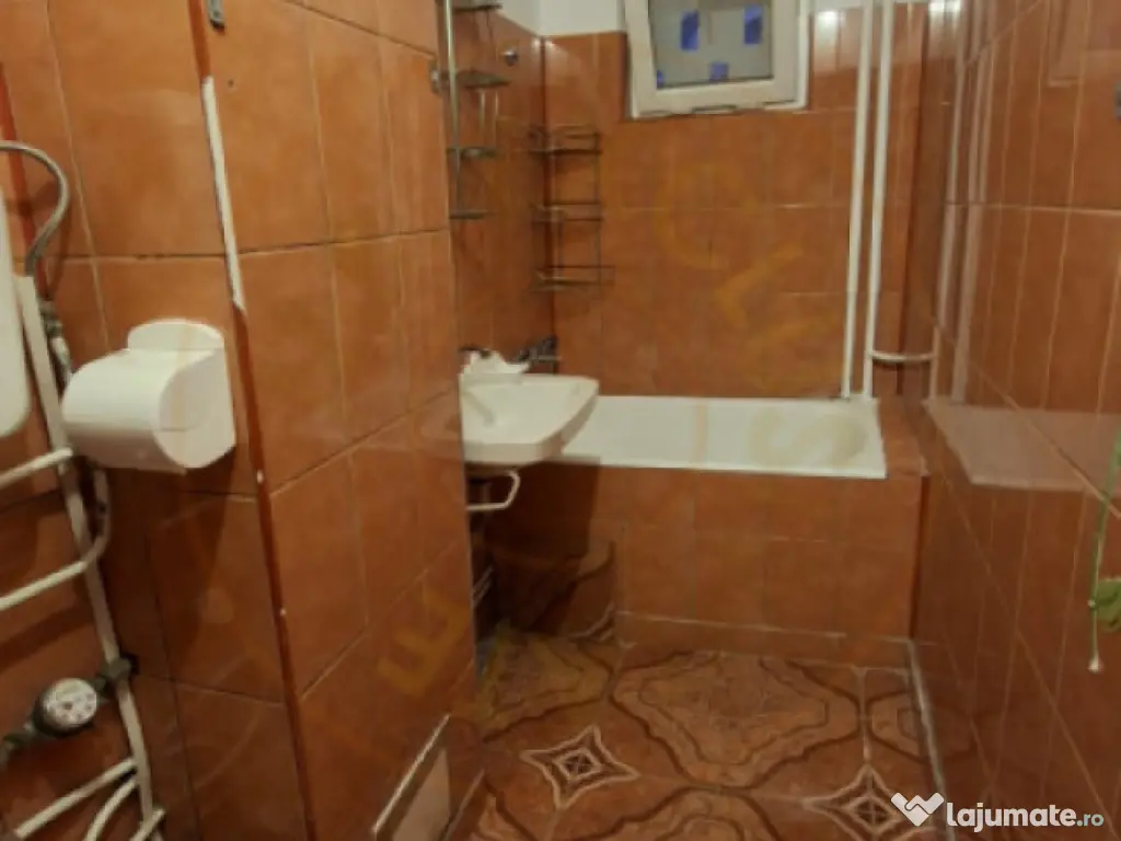 Apartament 2 camere vis-a-vis de Liceul Odobescu 