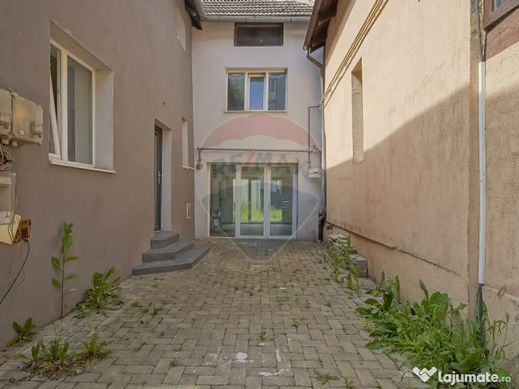 Proprietate versatilă în Brașov – locuință, busine...