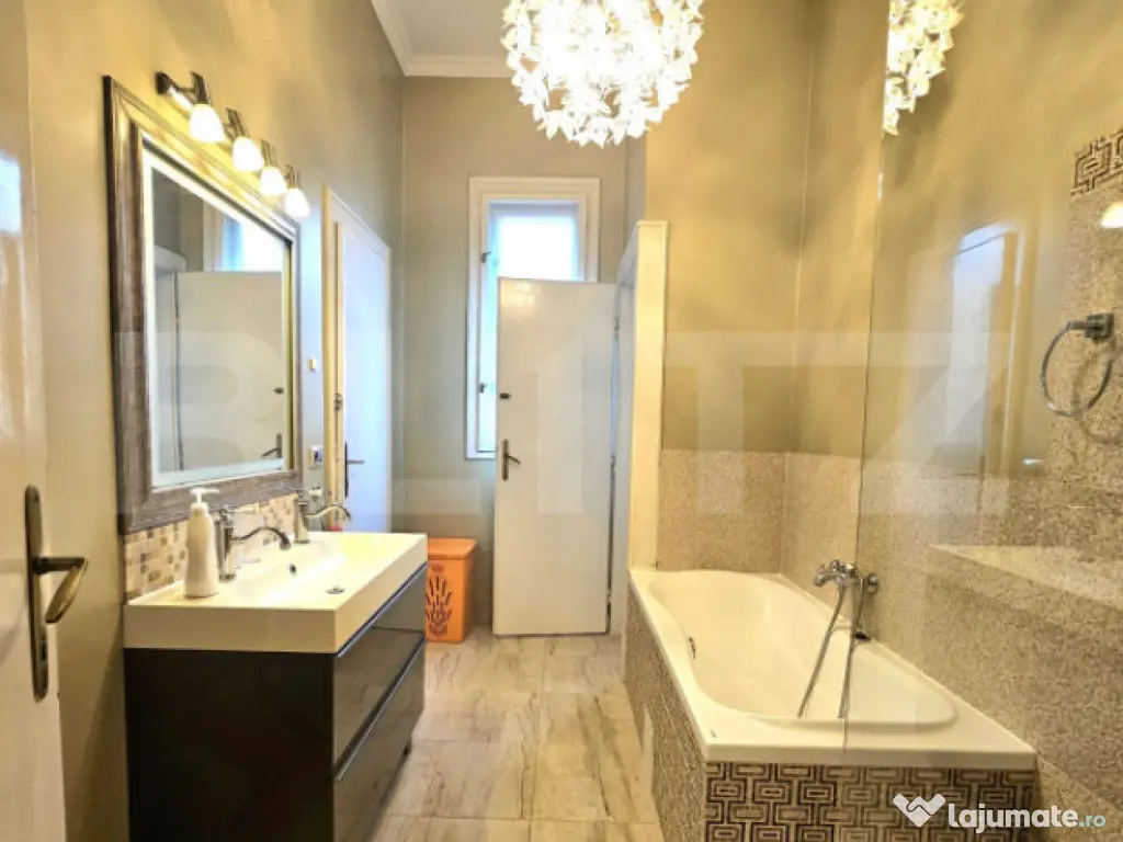 Apartament 4 camere, 130 mp, zona Central