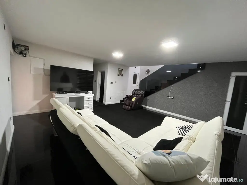 Caransebes, Casa la CHEIE P E, Teren 800 mp, Central 