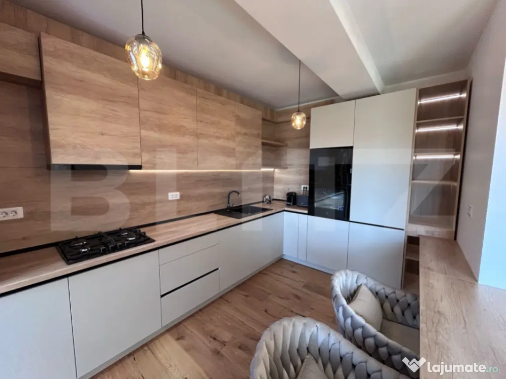 Apartament 3 camere, 80.80 mp, zona Centru