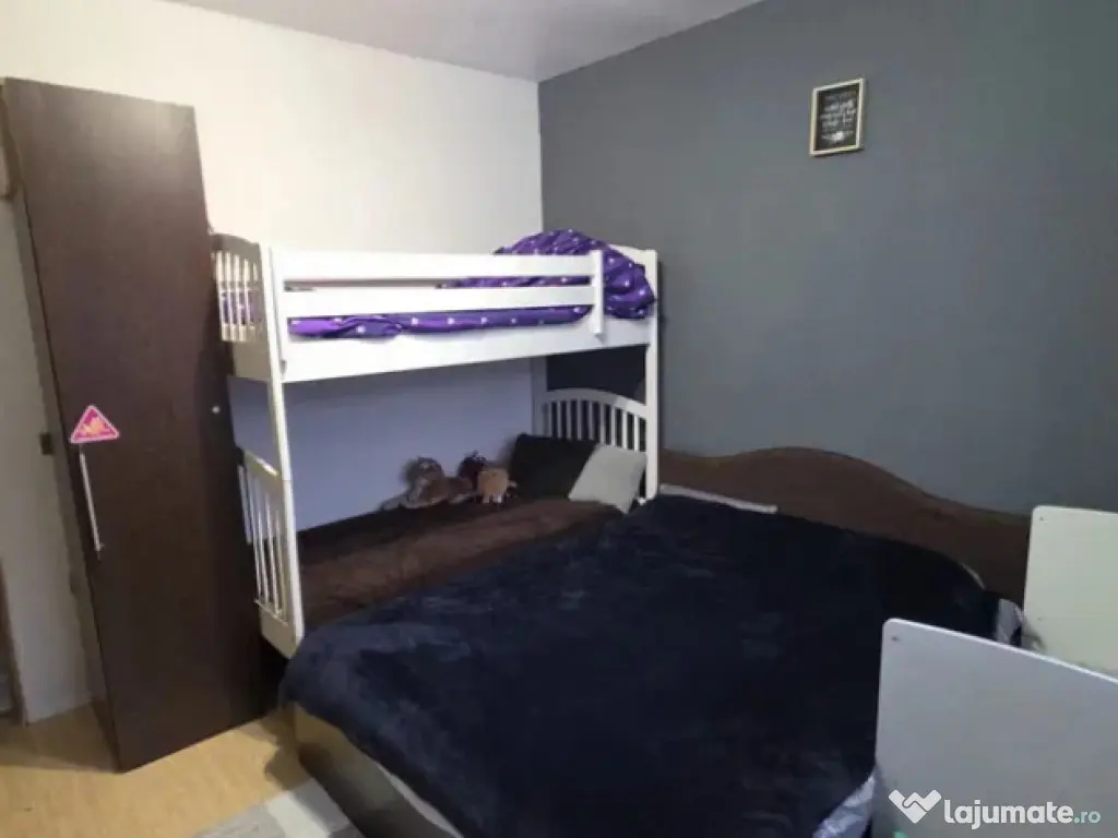 Apartament 2 camere, 43 mp, zona Sasar