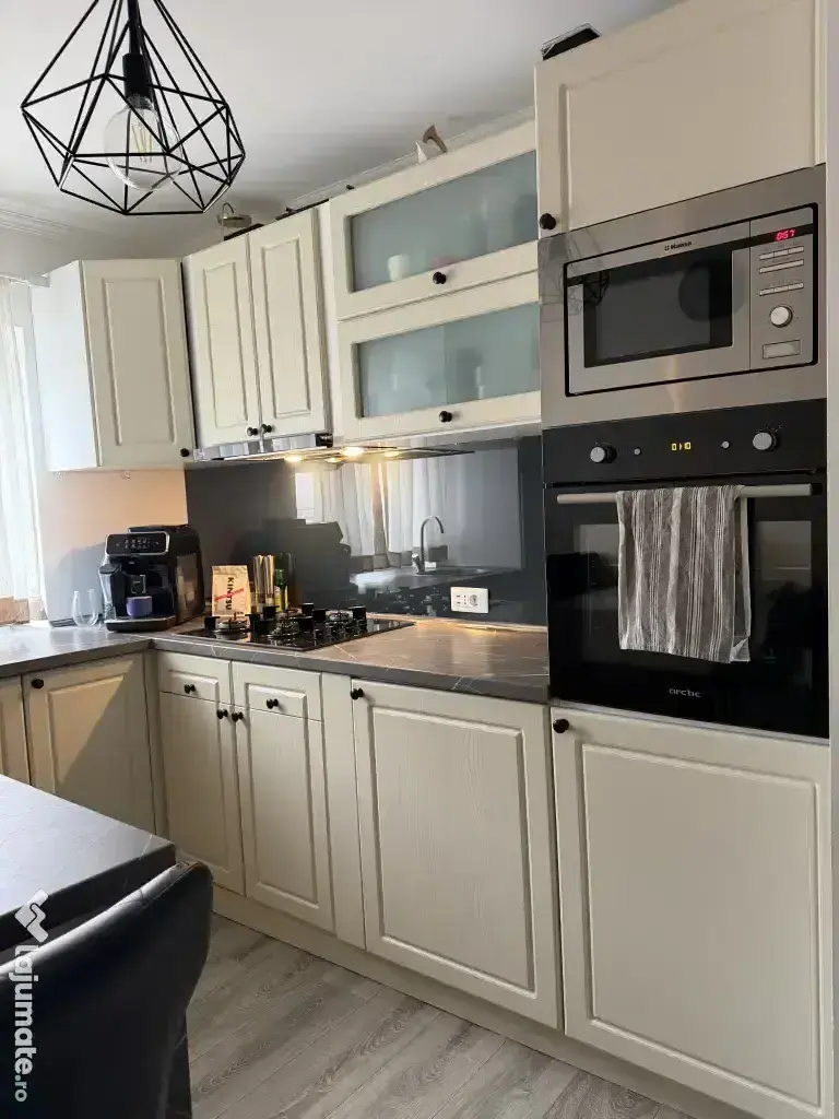 Apartament finisat  3 camere 