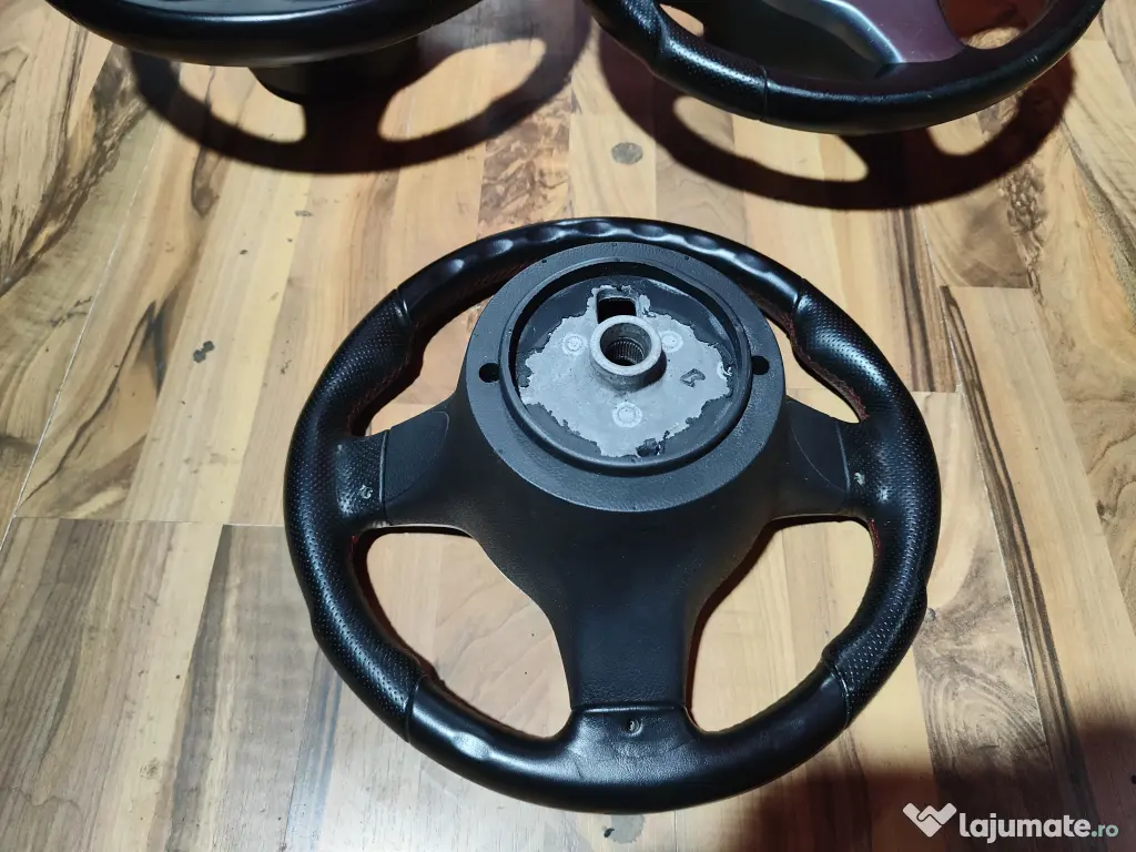 Volan Alfa 159/Brera/Spider Ti cusatura rosie ! 