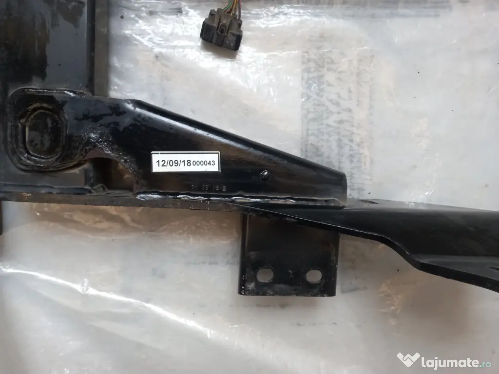 Cârlig Remorcare Ford Transit Furgon BOSAL (2018) – 3500kg + Kit Electric