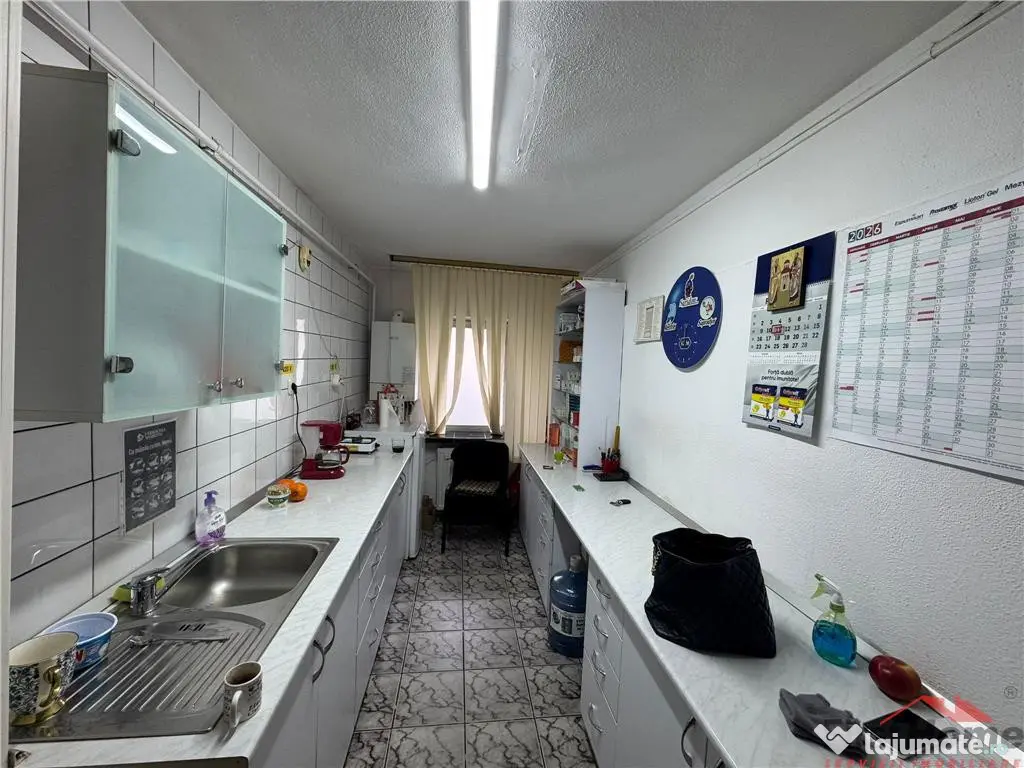 Spatiu Comercial Piata Moldovei Focsani - Fosta FARMACIE 