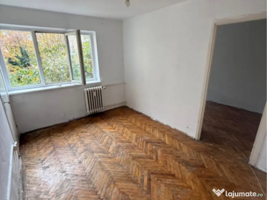 Apartament 2 camere, 31 mp, zona Valea Roșie
