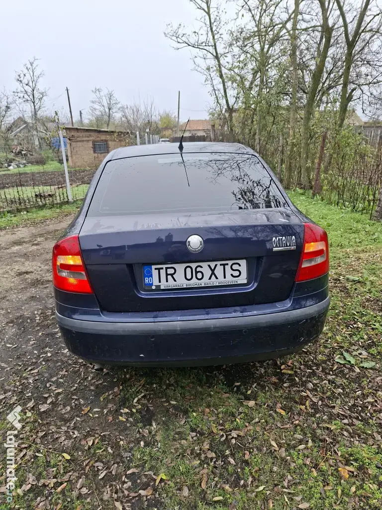 Vând octavia 2 - 2005 - GPL - 2000€ 