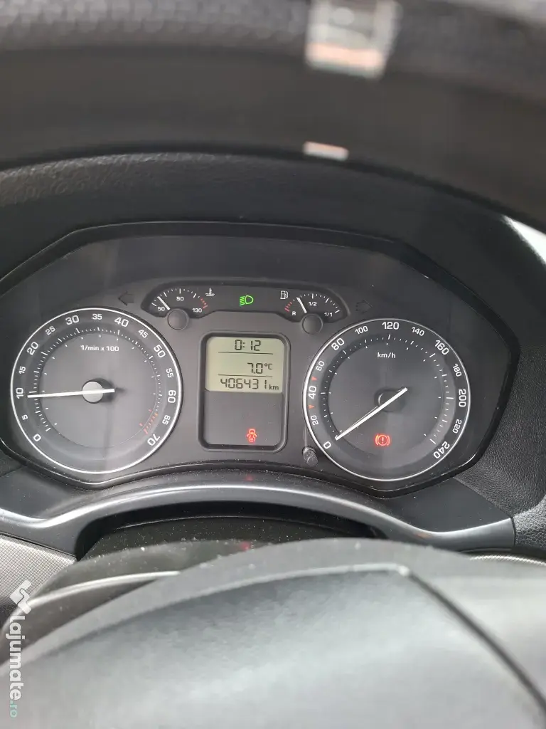 Vând octavia 2 - 2005 - GPL - 2000€ 