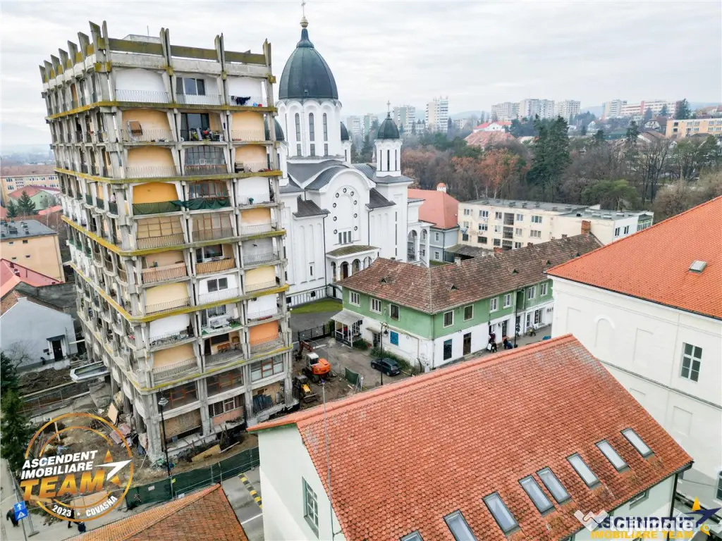 FILM! Spatiu comercial cu acces facil si vizibilitate, Centr 