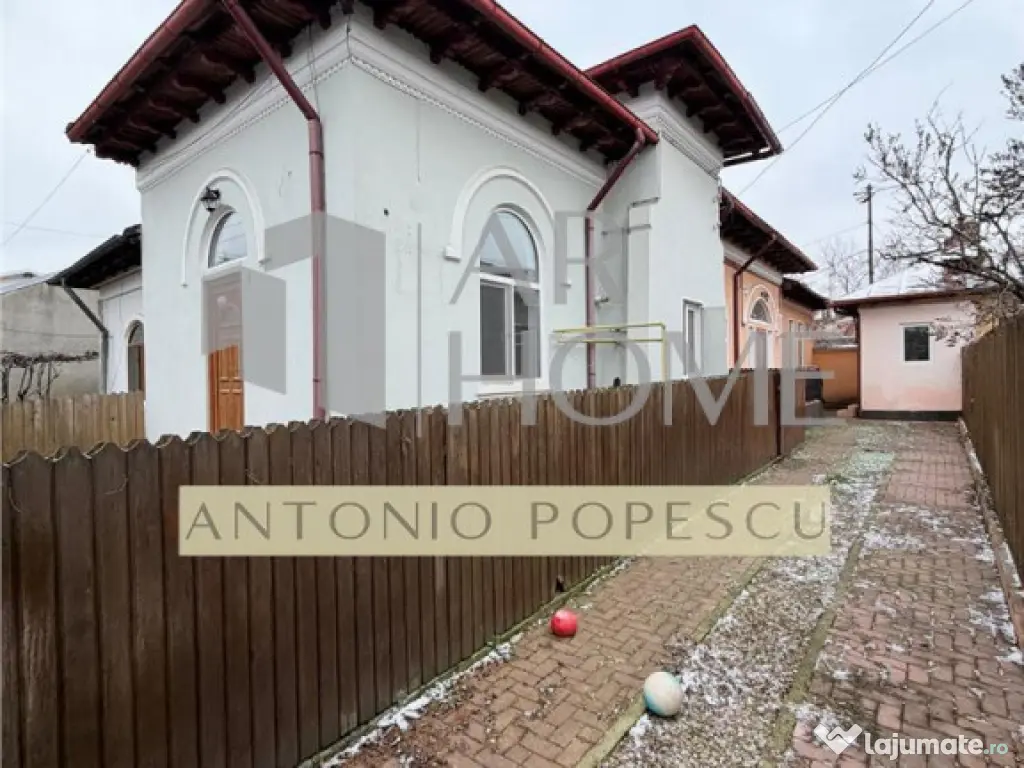 Casa 4 camere, 2 bai, 2 intarari, Ploiesti, zona Gh. Doja. 