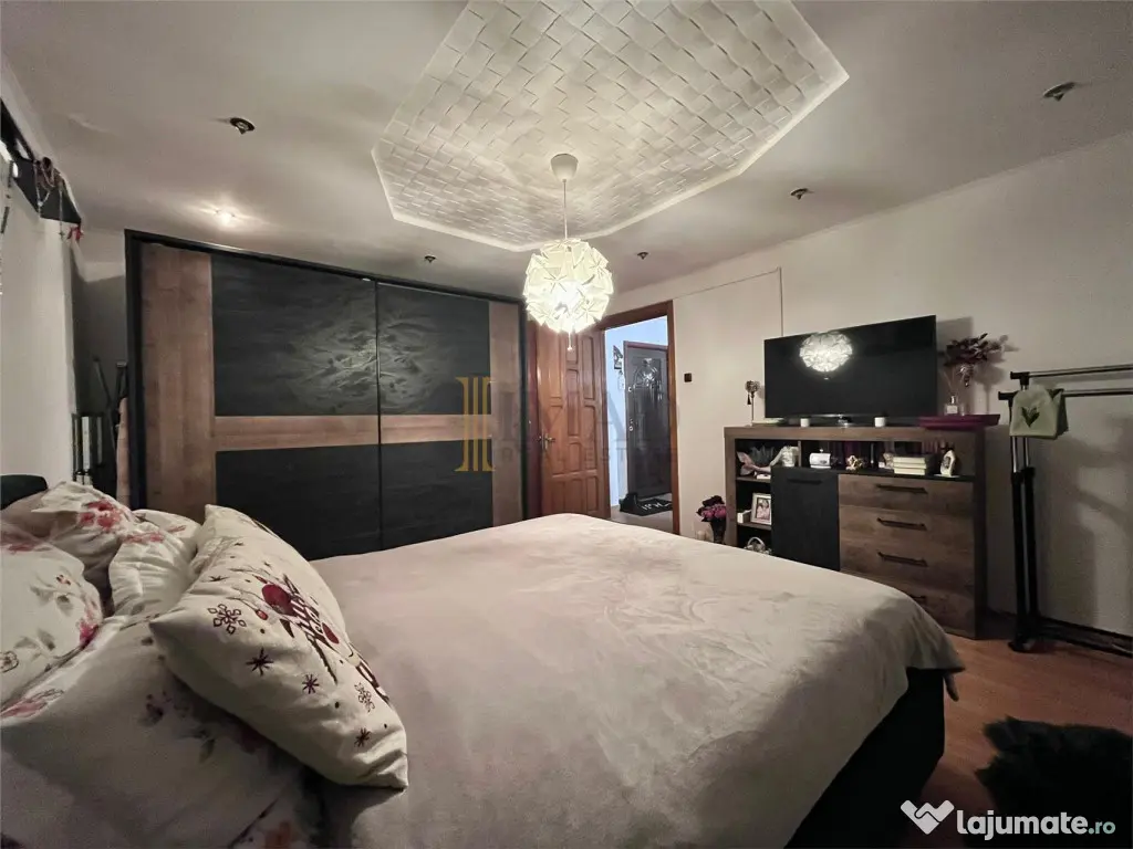 Renovat, Partial Mobilat/Utilat! apart 2 cam - Targoviste M 