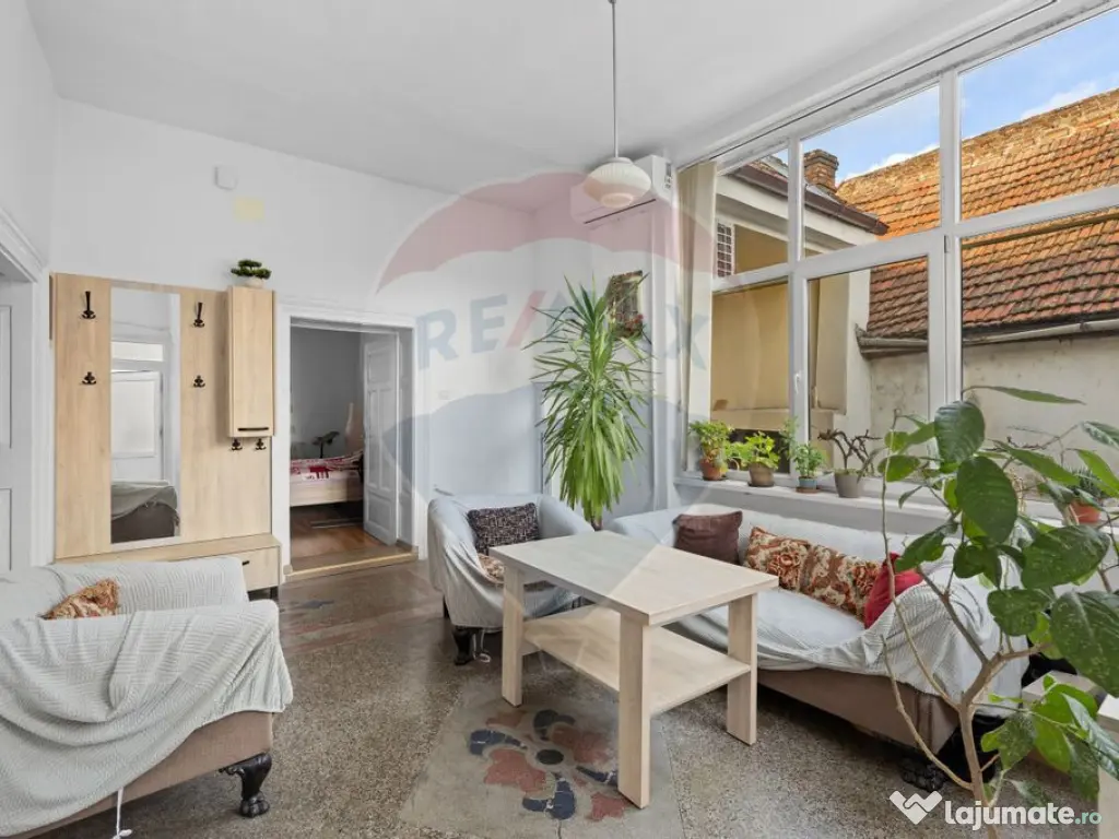 Casă cu 3 camere + teren 342 mp de vânzare - zona Boul ... 