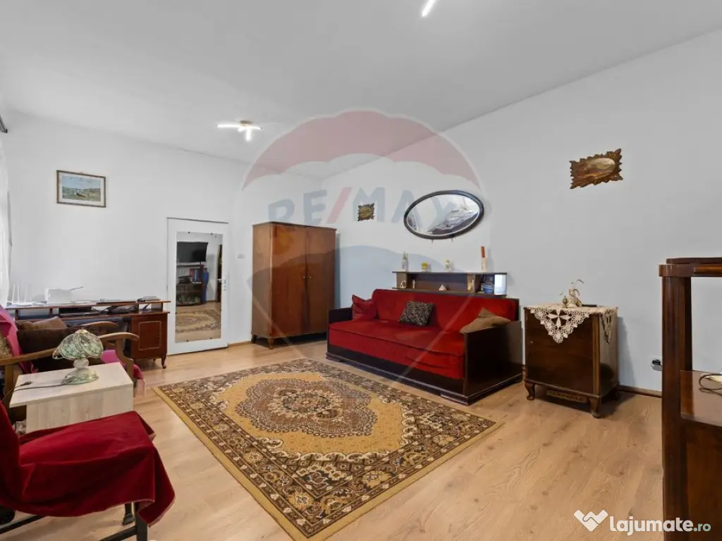 Casă cu 3 camere + teren 342 mp de vânzare - zona Boul ... 