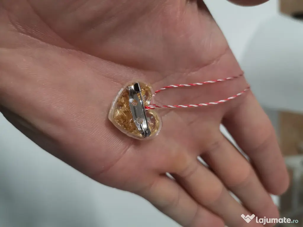 Mărțișoare Handmade - Rășină Flori Naturale & Foiță Aur - Resinuum 