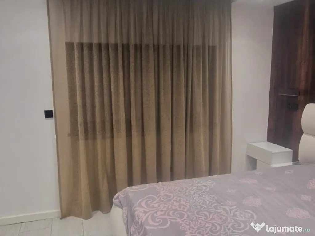 Vand apartament ultramodern 