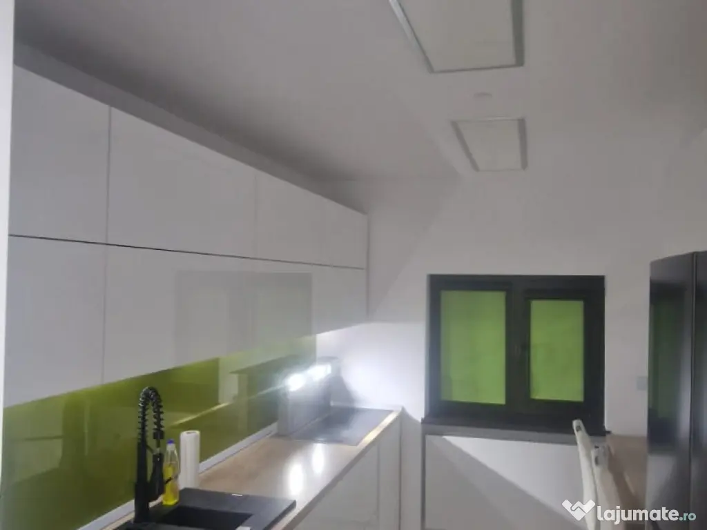 Vand apartament ultramodern 