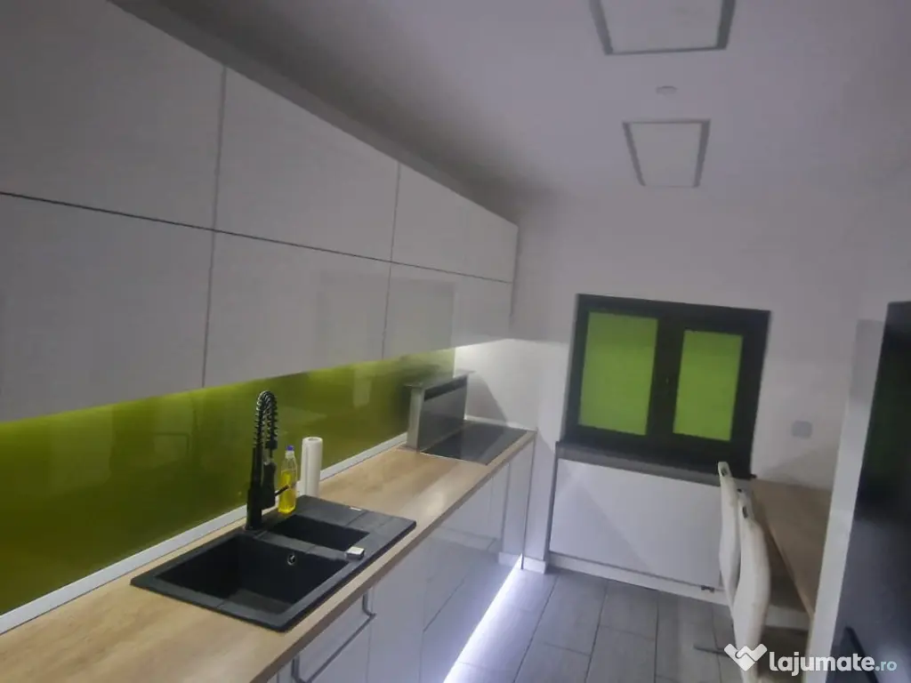 Vand apartament ultramodern 