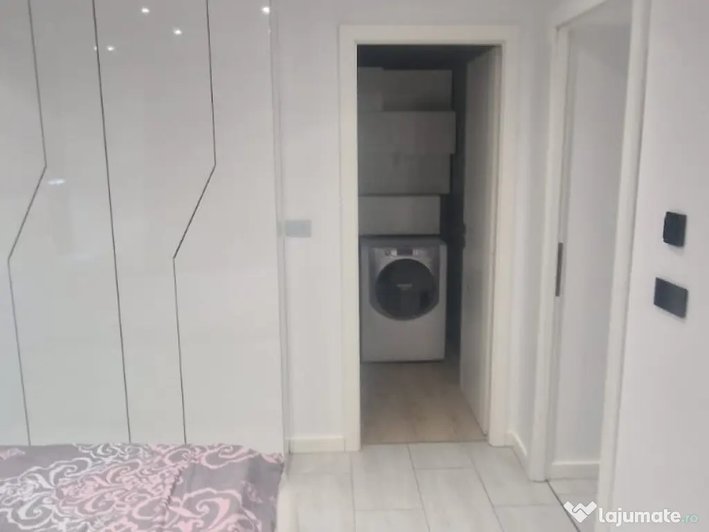 Vand apartament ultramodern 