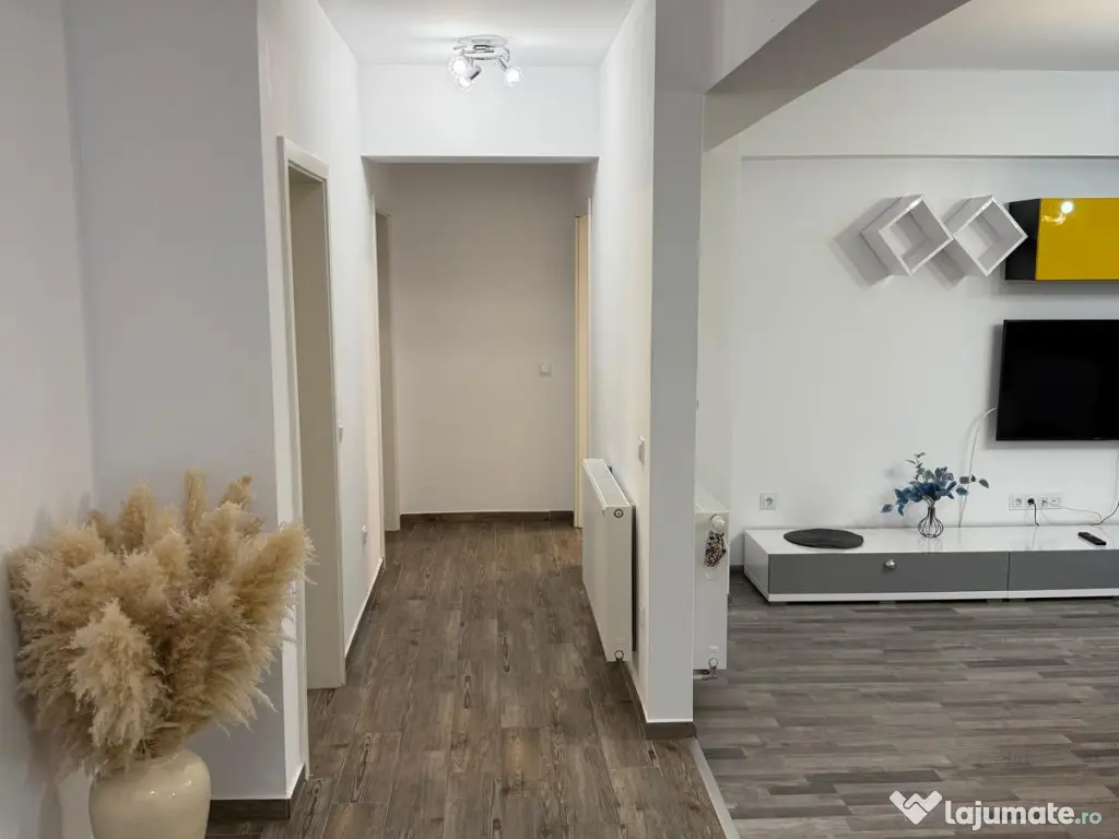 Apartament 3 camere, 92 mp, parcare + boxă, Maurer, Coresi, Tractorul 