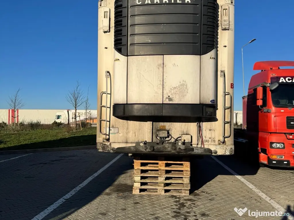 Vând semiremorcă frigorifică