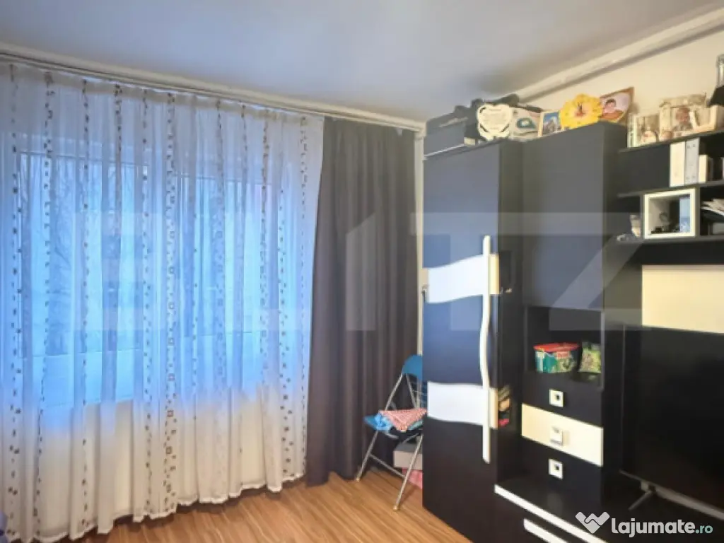 Cameră de cămin | Etaj intermediar| Baie și bucătărie p 