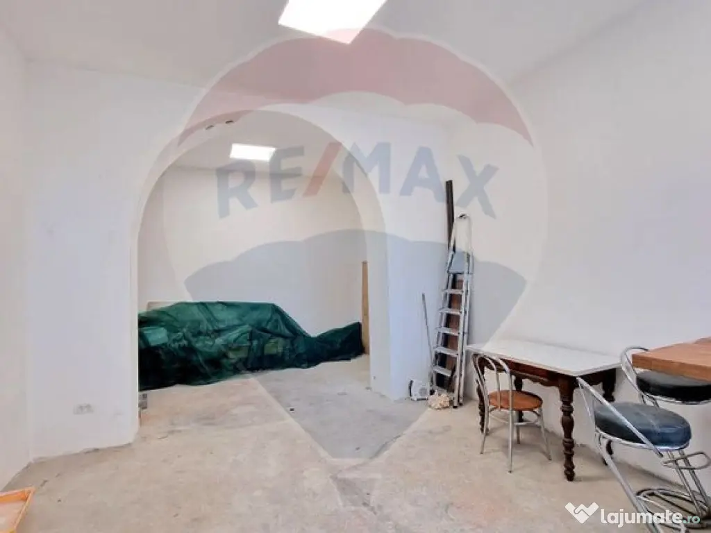 Spațiu comercial de 37.2mp de închiriat în zona Eroii ... 