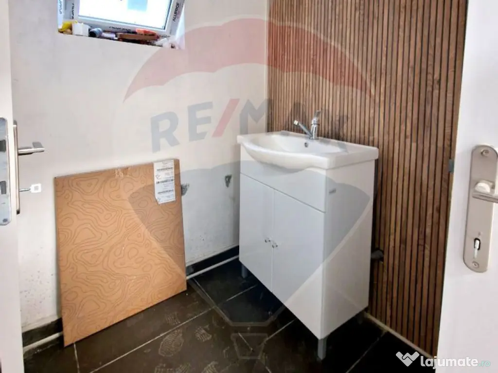 Spațiu comercial de 37.2mp de închiriat în zona Eroii ... 