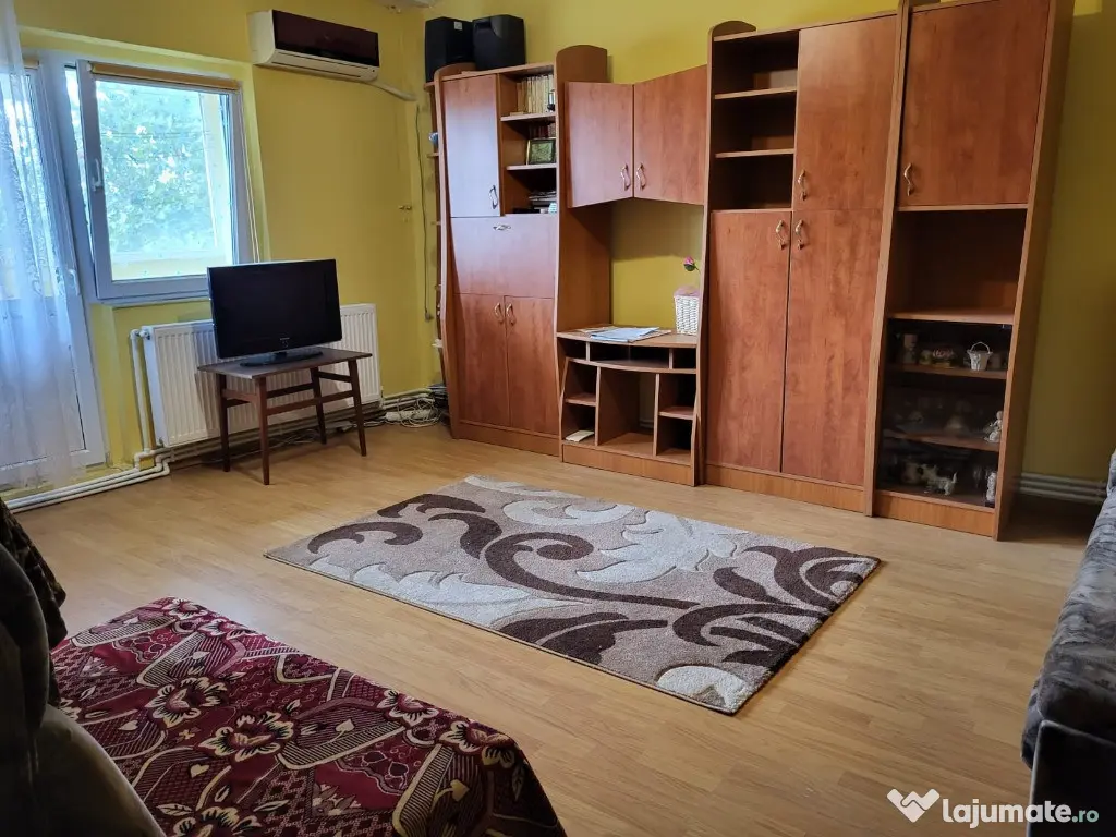 Anda . 3 camere mari , bloc din 1990