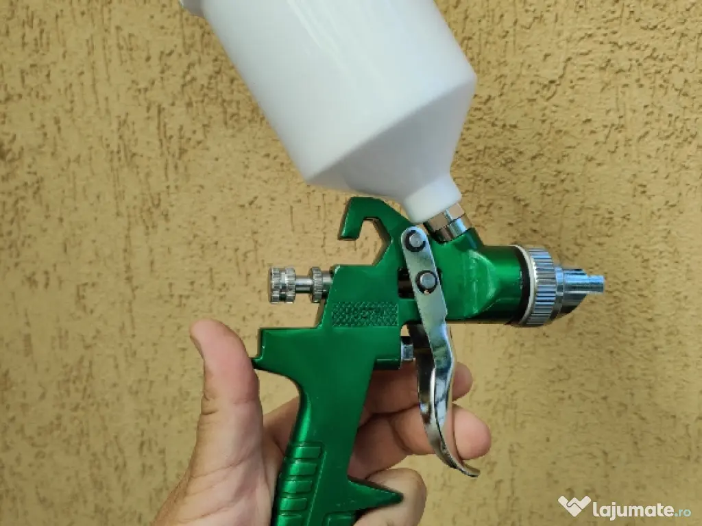 Pistol de vopsit duza1.4/1.7