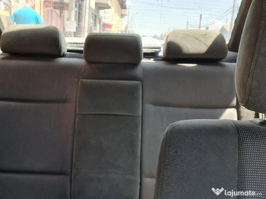 Vind BMW 320 D stare foarte bună